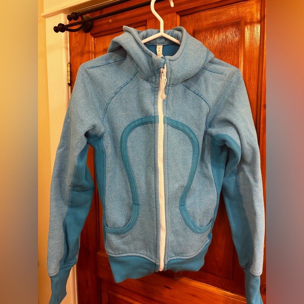 Lululemon Scuba size 8